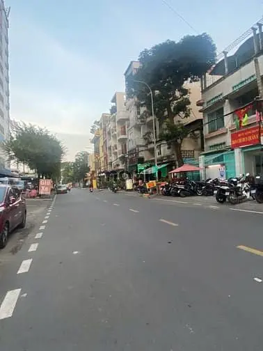 Bán Nhà 2 Mặt Tiền Đào Duy Từ Quận 10 (4.5X18M) Nở Hậu 6 Tầng Cao