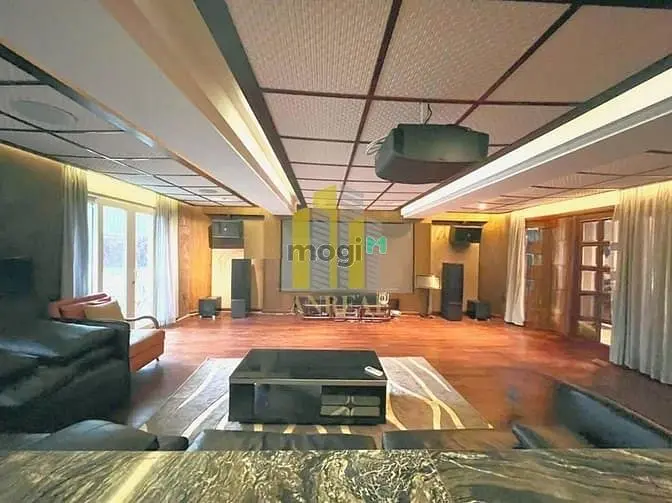 Biệt Thự Hiện Đại Khu Thảo Điền - Hồ Bơi - Sân Vườn - Bảo Vệ An Ninh