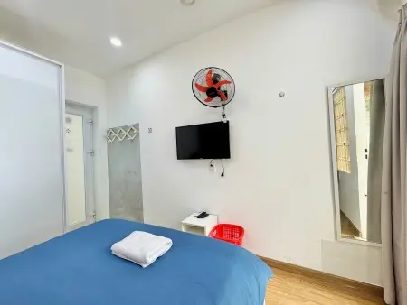 Phòng Ban Công 15A Lê Thánh Tôn Bến Nghé Quận 1, Gần Ga Metro Bason, Khu Phố Nhật Thái Văn Lung