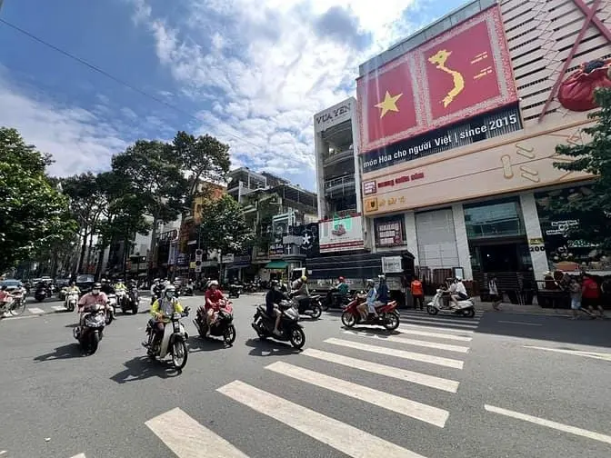 Cho Thuê Tòa Nhà Mt Nguyễn Tri Phương Dt > 2000M2 Đối Diện Đh Kinh Tế