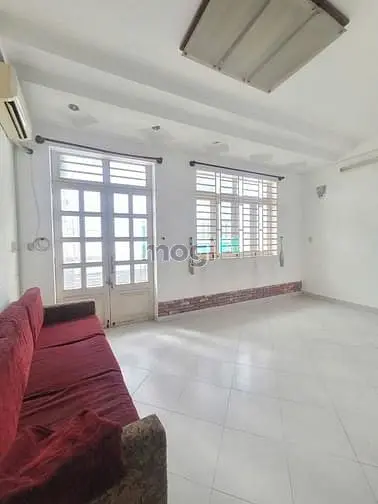 Chính Chủ Lê Văn Sỹ Q.3 5.7M X 12M 4 Tầng Sân Thượng 5 Phòng 5 To-Let