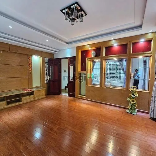 Bán Nhà Ngõ Kinh Doanh Hoàng Hoa Thám ( Gần Ngọc Hà) Giá 14.5 Tỷ