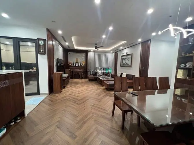 Gia Đình Chuyển Công Tac Bán Gấp Căn Góc 30T1 Nguyễn Chánh – 76M²