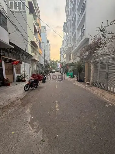 Bán Khách Sạn Yên Thế ,P2 ,Tân Bình, 13P Khách Sạn .Hđt:70Tr