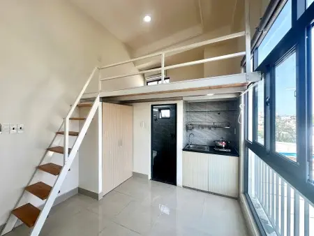 Phòng Có Gác Mới Xây Cửa Sổ Trời 5P Đi Go Trường Chinh