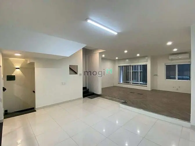 Cho Thuê Trệt Lửng Nhà Phố Hưng Gia 3, Phú Mỹ Hưng, Giá 29 Triệu