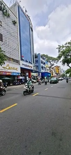 💥💥💥Thông Báo!!! Chuyển Nhượng Tòa Nhà Vp 1O Tầng Trung Tâm Saigon,
