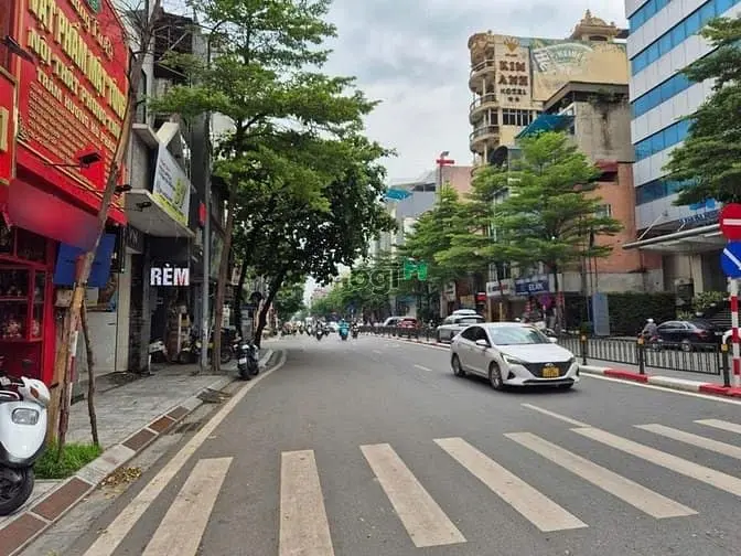 Giá Tốt Đầu Tư| 130M2 | Mặt Tiền 4.1M | Bán Mặt Phố Tôn Đức Thắng