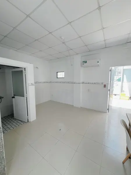 Phòng Cửa Sổ Gần Đại Học Văn Hiến