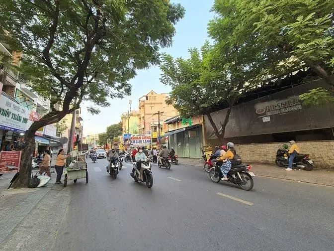 Cho Thuê Nhà Góc 2 Mặt Tiền: 63 Phạm Văn Hai, Phường 03, Quận Tân Bình