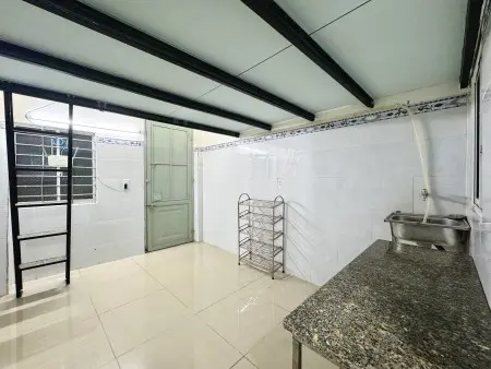 Phòng Trọ Giá Rẻ - An Ninh - Sạch Sẽ - Ngay Chợ Hoàng Hoa Thám - Etown Cộng Hoà - Giá Giảm Tốt