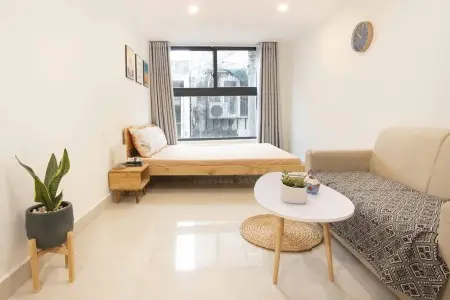 Cho Thuê Phòng Đầy Đủ Nội Thất, Cửa Sổ Thoáng Đầy Ánh Sáng Gần Phan Xích Long Giáp Q1, Q3.