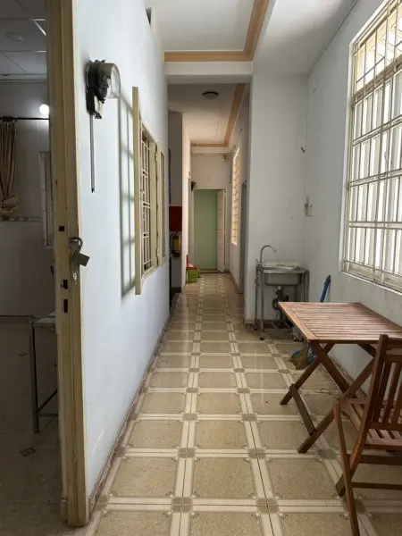 Phòng Rất Xinh Sạch, Có Cửa Sổ , Ban Công Thông Thoáng Nắng Gió , Giờ Tự Do.