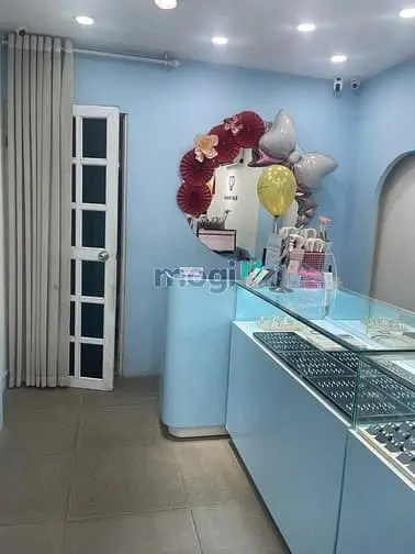 Hàng Đẹp | 40M2 | 5 Tầng Mới | Bán Nhà Mặt Phố Xuân Thuỷ