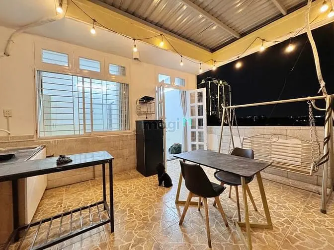 2 Phòng Ngủ Mới Ban Công Sân Vườn Siêu To Trung Tâm Phú Nhuận