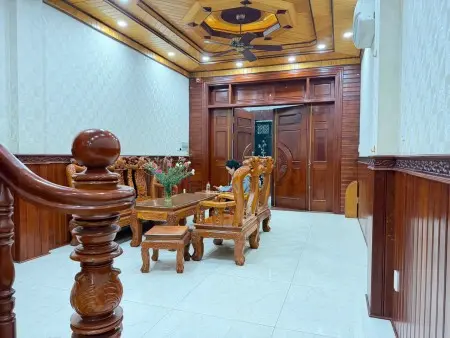 Cho Thuê Nhà 5 Tầng Mt Đường 12M Gần Bệnh Viện Lê Văn Thịnh Có Điện Mặt Trời