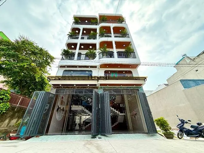 Nhà Bên Trường Học, Ubp, Nhà Thờ, Dt:4X16M, Lửng, 3 Lầu, 4Pn, Gara Xe