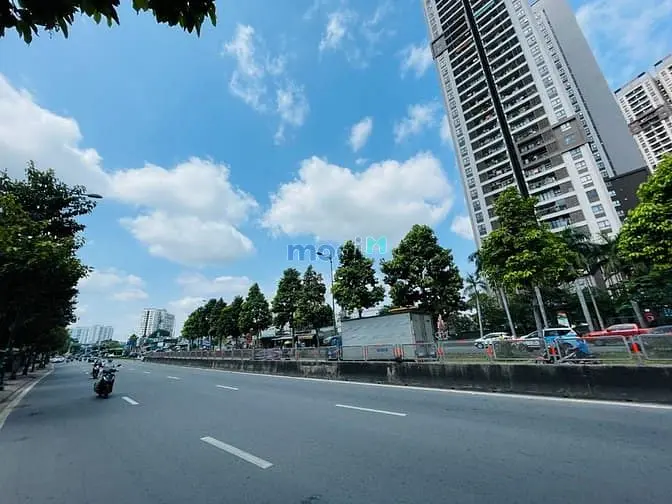 P. Linh Xuân, Nhà Hxt 123M2 Rộng 5.4M, Gần Pvđ, Bán Gấp Chỉ 5.5 Tỷ.