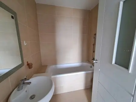 C/C Screc, Coopmart Trường Sa, Q3, Căn Góc, 107M2, 3Pn, 2Wc, Giá 14Tr5/Th.