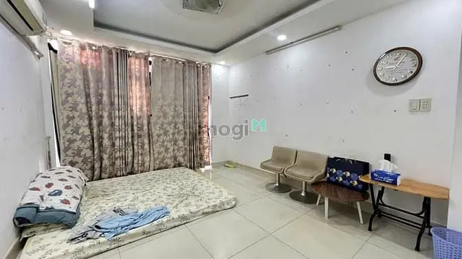 Chung Cư Nguyễn Tri Phương, P8, Q5: Căn 2P Có Nội Thất Chỉ 9,5Tr