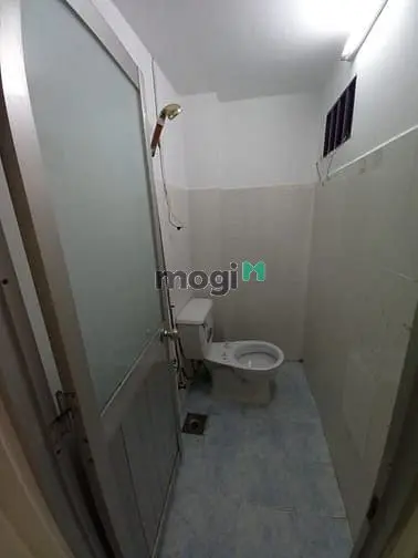 Cần Cho Thuê Nhà 1 Trệt 1 Lầu Hẻm Xe Hơi Đường Tân Cảng (Gần Ga Metro)