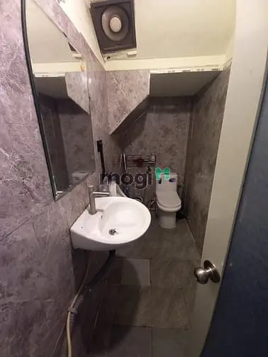 Cần Cho Thuê Căn Nhà 1 Trệt 1 Lầu Mặt Tiền Nhộn Nhịp Nguyễn Văn Thương