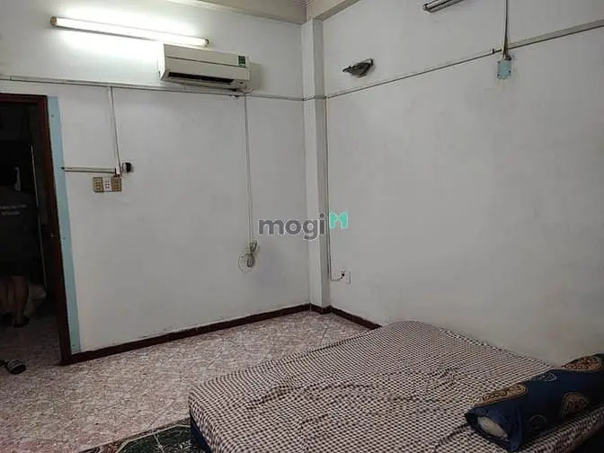 Phòng Mặt Tiền Đinh Bộ Lĩnh, P.26, 20M2, Đủ Nội Thất, 3.3Tr