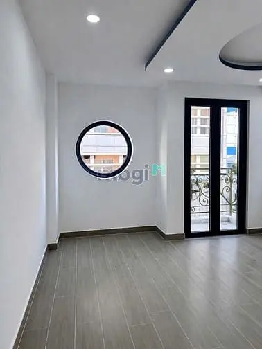 Nhà Mới Vừa Hoàn Thiện, Trung Tâm Q10 - Thành Thái - 5 Tầng