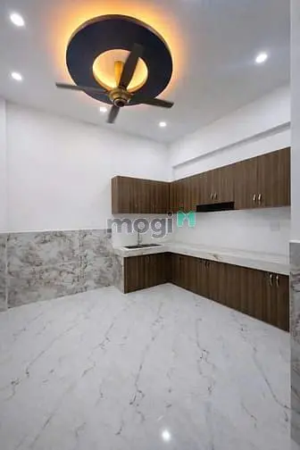 Nhà Mới Vừa Hoàn Thiện, Trung Tâm Q10 - Thành Thái - 5 Tầng