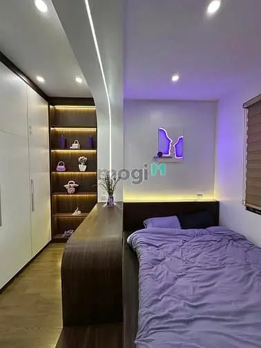 Nhà Trung Tâm Hai Bà Trưng - 5 Phòng Ngủ - Sân Cafe Cực Chill