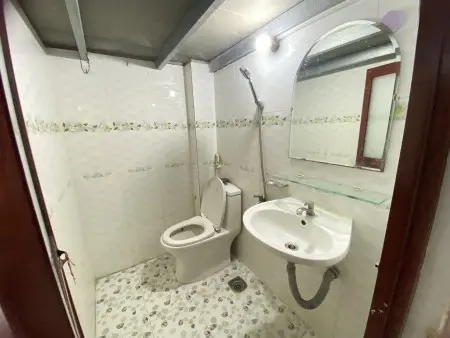 Cho Thuê Phòng Trọ Gác Lửng Rộng Rãi - Giá Hợp Lý Tại Trường Chinh - P.13 - Tân Bình