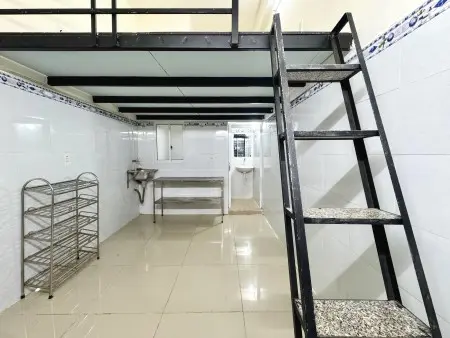 Phòng Trọ Giá Rẻ - An Ninh - Sạch Sẽ - Ngay Chợ Hoàng Hoa Thám - Etown Cộng Hoà - Giá Giảm Tốt