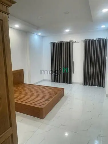 Cần Cho Thuê Căn Nhà 1 Trệt 2 Lầu Hẻm Xe Hơi Thoáng Bùi Đình Túy