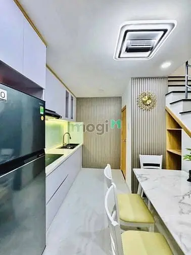 2 Tỷ 380 Bớt Lộc Nhà Bán Với Thiết Kế Phong Cách Hiện Đại Ấm Áp Sshr