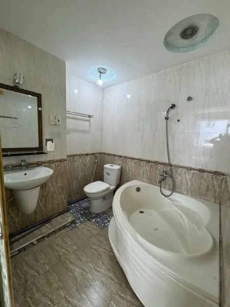 Phòng Ban Công Thoáng – Giờ Giấc Tự Do – Ở Ngay Trung Tâm