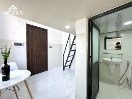 Cho Thuê Giá Rẻ - Mới Xây - Ban Công Ngay Phạm Văn Chiêu - Cv Làng Hoa - Lê Văn Thọ