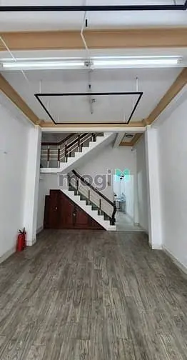 Hxh Vip Nam Kỳ Khởi Nghĩa, P8. Q3 Cách Mt Chỉ Vài Căn Nhà - Dt : 4*16M