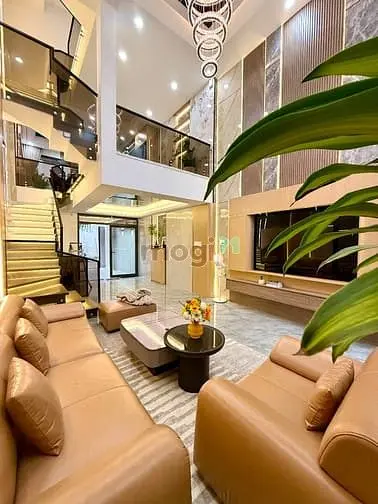 Nhà Dt:4.5X17M, Lửng, 3 Lầu, 4Pn, P.thờ, P.xông Hơi, Gara Ô Tô, S,Thg