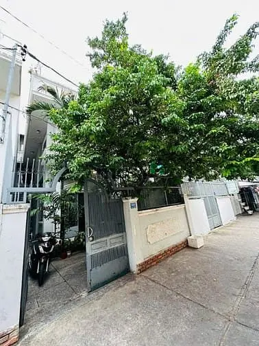 Golden Hotel Trương Quốc Dung (8,1X13M) Hđt 58 Tr/Tháng. Giá 25.3 Tỷ