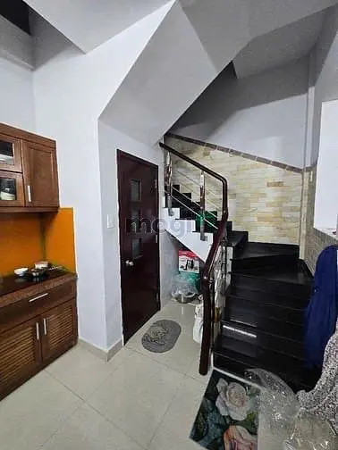 Nhà Đẹp Trần Thị Trọng - Gần Mũi Tàu Cộng Hòa