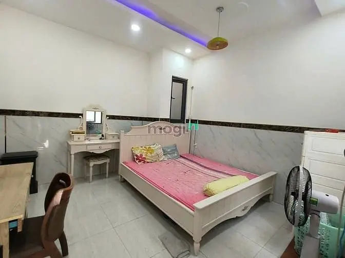 Bán Nhà 1 Trệt 1 Lầu Đường Làng Tăng Phú Ngay Trường Đh Gtvt