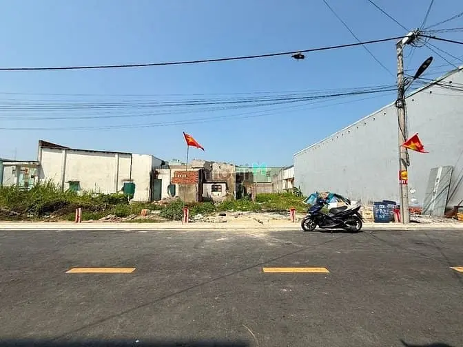 Đất Ngay Bên Chợ Và Sát Bên Gò Vấp, Dt:4Mx16M, Hướng Đông