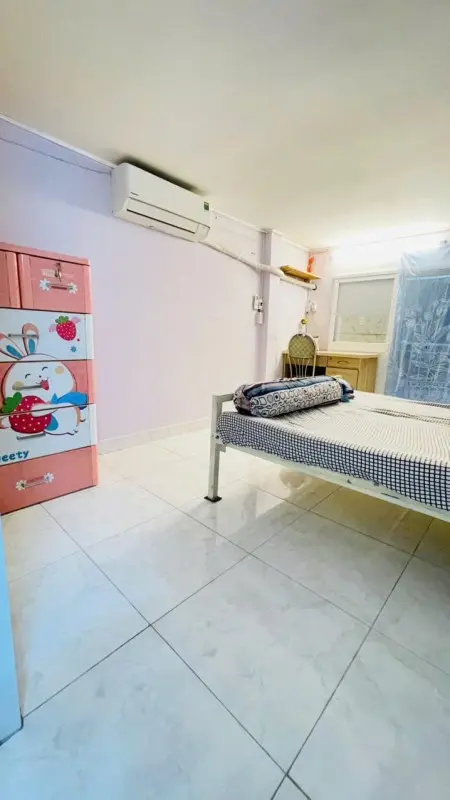 Cho Thuê Nhà 3 Tầng Q 1 Dt 75M2 10Tr Nội Thất Tn Ngay Tt Nhiều Tiện Ích, Thuận Lợi Đi Lại, Gần Trườn