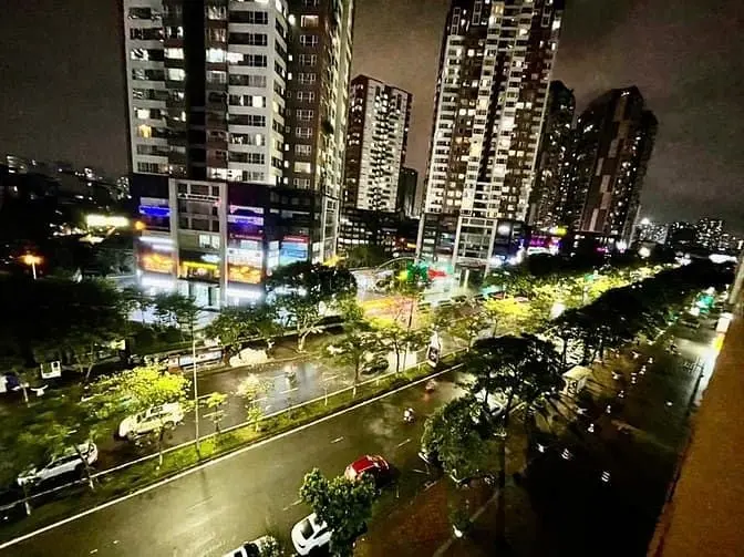 Bán Căn Hộ 24T2 Hoàng Đạo Thuý 4Pn Full Đồ Giá Bán Gấp