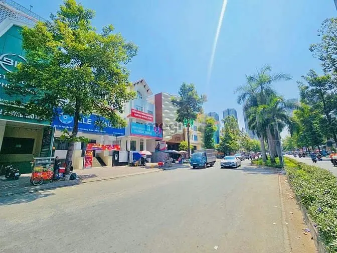 Cho Thuê Căn Đôi 10M Nguyễn Thị Thập - Khu Him Lam, Gần Highlands