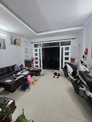 Nhà Đẹp Trần Thị Trọng - Gần Mũi Tàu Cộng Hòa