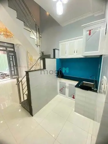 Nhà Giá Tốt Hẻm 3M Lê Hồng Phong, P.10 Q.10 1,480Tr(Tl) 3.5X12M Shr