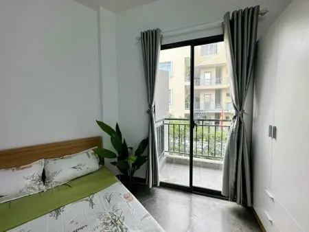 Cho Thuê Phòng Ban Công, Đầy Đủ Nội Thất, Gần Ngã Tư Hàng Xanh Giáp Quận 1, Phú Nhuận