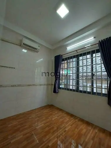 Bán Gấp Nhà Hẻm Ôto 4M Nguyễn Văn Cừ, P.1 Q.5 2,770Tr(Tl) 5X10M Ở Ngay