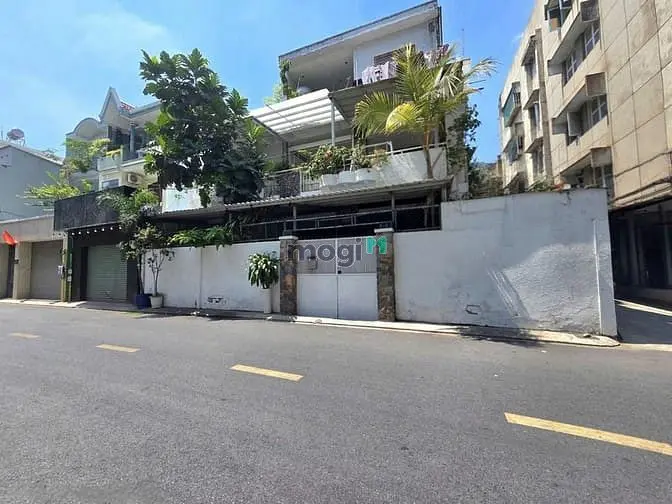 Hot- Góc 3 Mặt Tiền Khu Vip K300- Tân Bình- Dt 12X22- 2 Lầu- Giá Rẻ